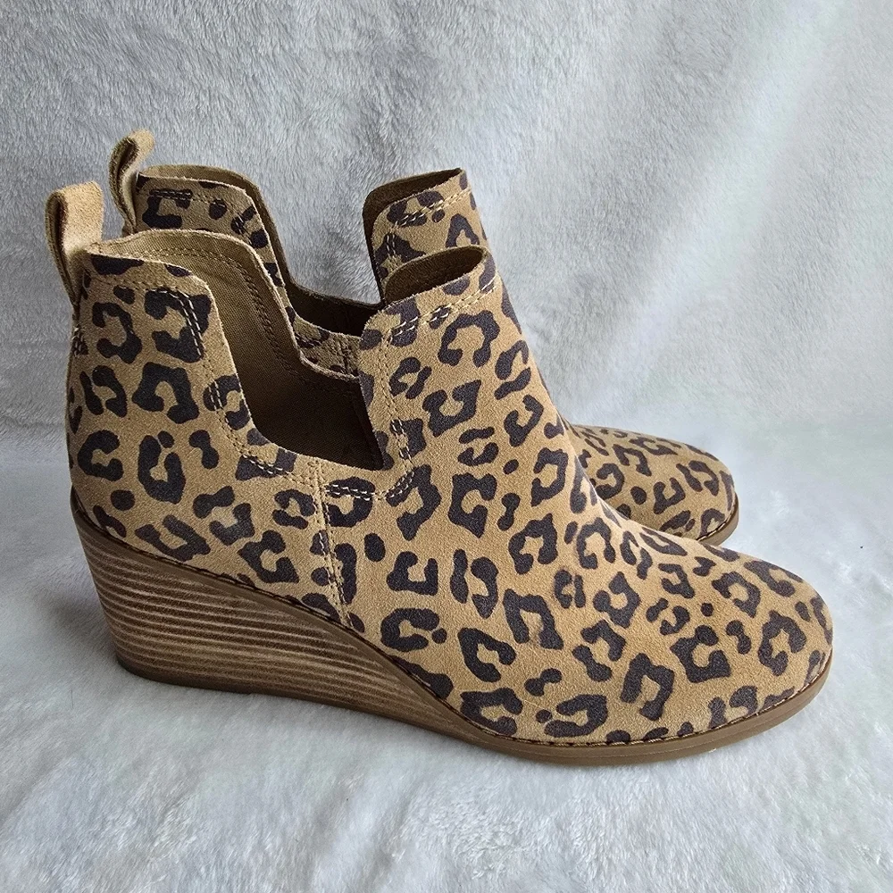 TOMS Kallie Leopard Suede Wedge Booties, Womens Size 9.5